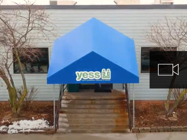 功能卡图片_微软与青年应急服务庇护所的合作-YESS_视频