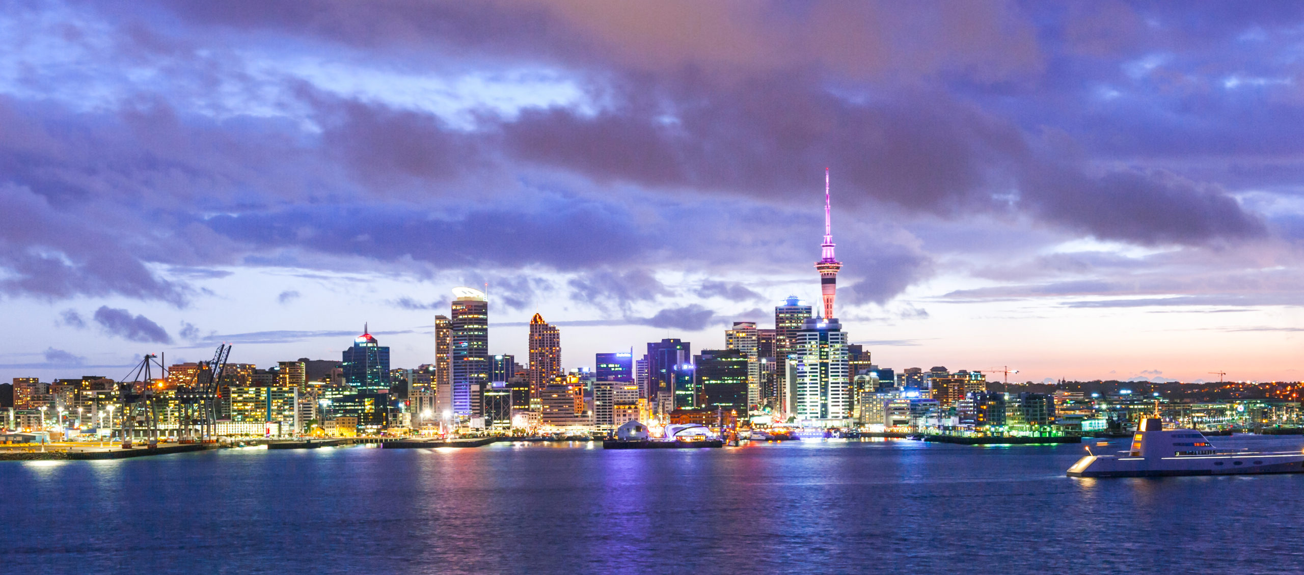 Auckland, Nova Zelândia, ao pôr do sol