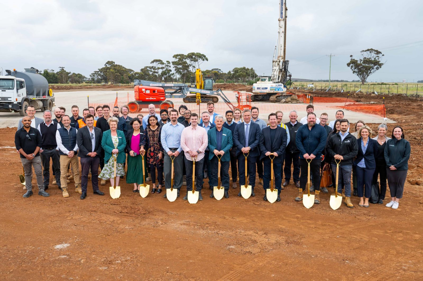 Woods road datacenter ground breaking group photo