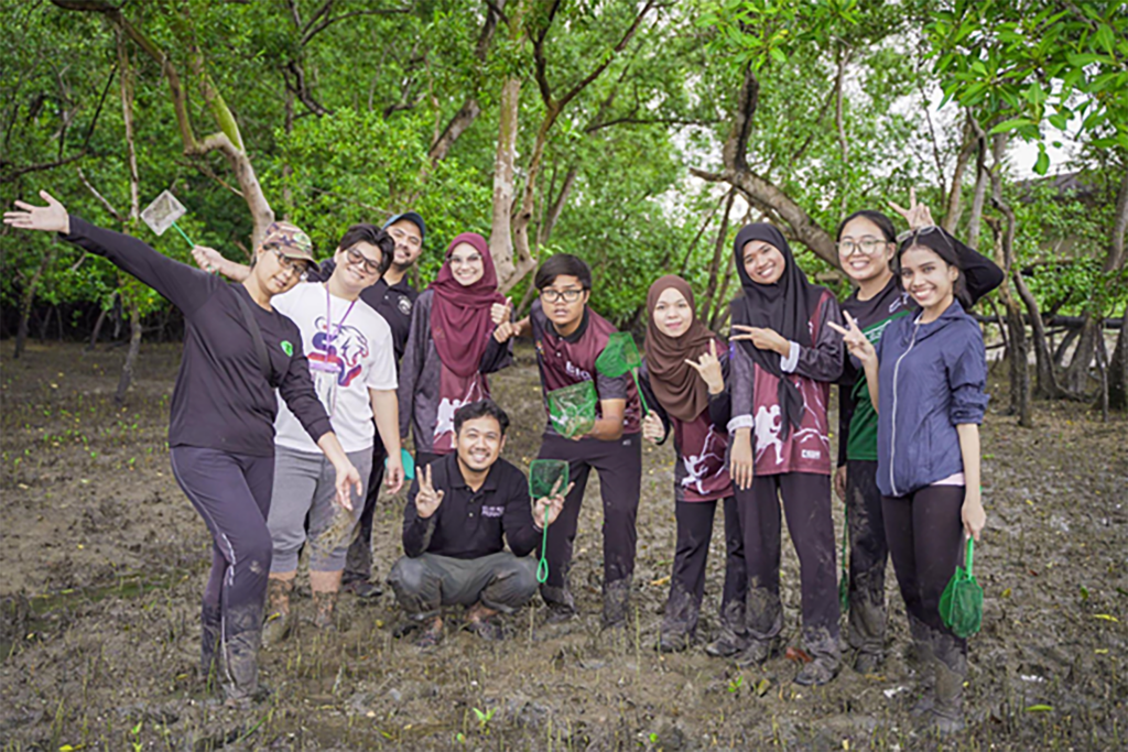 A group of volunteers
